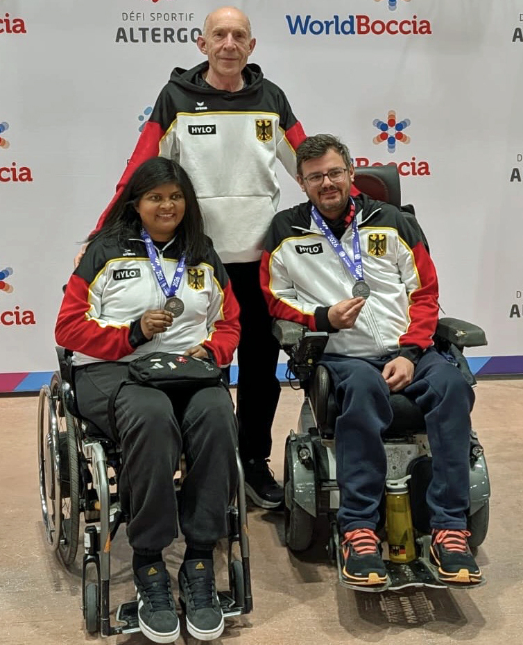 Anita Raguwaran, Bundestrainer Hanno Felder und Boris Nicolai